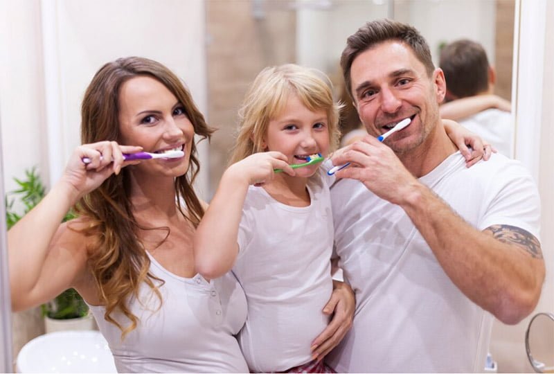 4 نوع مسواک مناسب، مسواک زدن دندان ارتودنسی